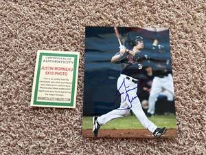Justin Morneau Autographed 8x10 Picture Certified Autograph Authenticated