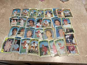 1972 Topps Vintage Baseball Cards, Mostly Poor Condition Lot