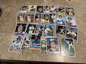 1976 Topps Vintage Baseball Card Lot, Mostly Poor Condition