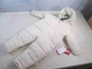 (RCK) Carters Baby Snowsuit Size 1...