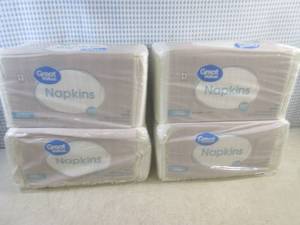 (CS) 4 - 500-Count Napkins...