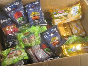 (EC2) Assortment of Snacks Past Dat...