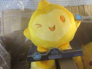 (EW5) 4 Disney Wish Hug & Wish Star...