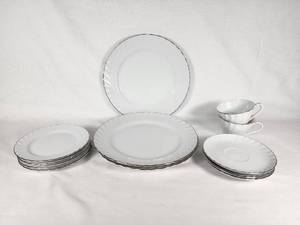 Norleans China Dinnerware Set
