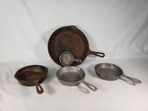 Superflame Cast Iron Skillet Set including Sizes 6 and 8 with Additional Small Ladle
