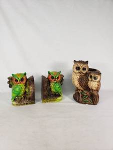 Ceramic Owl Figurines and Bookends Lot - One is cracked