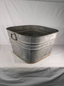 Square Galvanized Metal Wash Tub with Handles