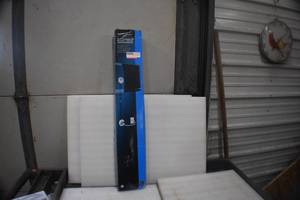 Flat Screen TV In wall cover and powwer kti