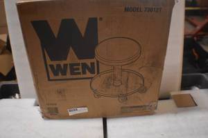 WEN 73012T 300-Pound Capacity Pneumatic Rolling Mechanic Stool
