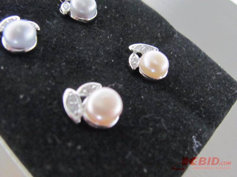 6 Piece Pearl Earring Set
