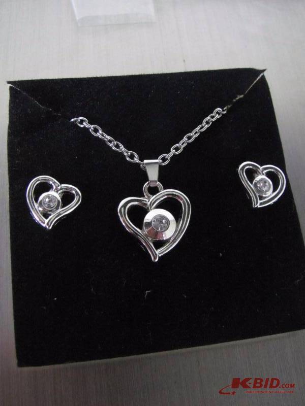 Heart Shaped Jewelry Set