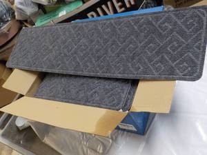 Box of 7 Stair Threads 30 x 8...