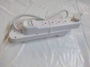 2 Outlet Cords...