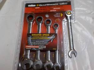 Gear Wrench 5 pc Metric Ratcheting ...