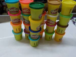 24 Hasbro Pla-Doh Modeling Compound...