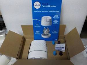 Febreze Pug Scent Boost with Refill...
