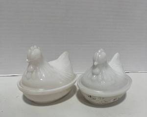 2 Hazel Atlas Hen on Nests 5
