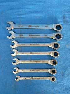 Multigear ratcheting wrenches featuring a chrome finish.