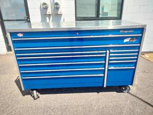 Snap-on Classic Series  KRL1032 triple-bank roll cab tool box in royal blue, equipped with a heavy-duty stainless steel work surface