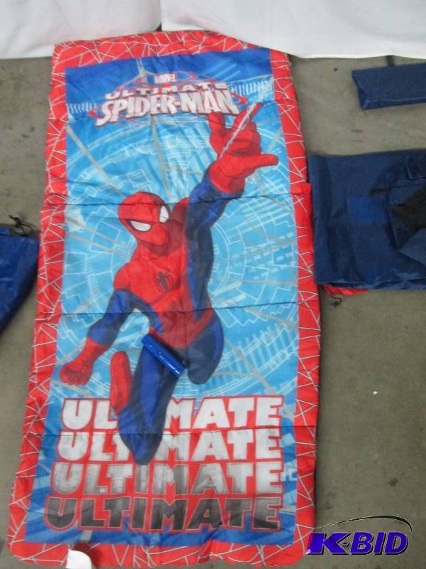 lot 39 image: Spider-Man 4-pc. Camp Set