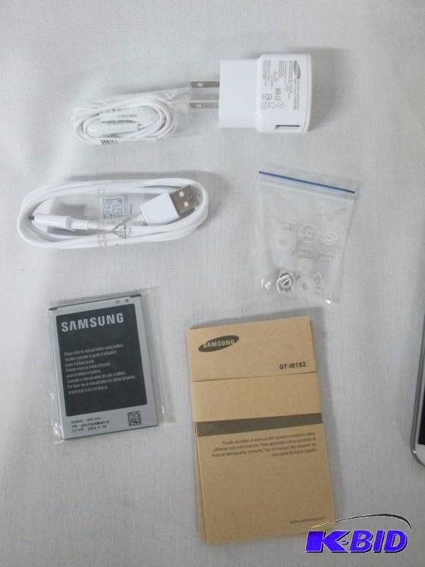 lot 7 image: Samsung Galaxy S4 Mini Dual Sim Smartphone