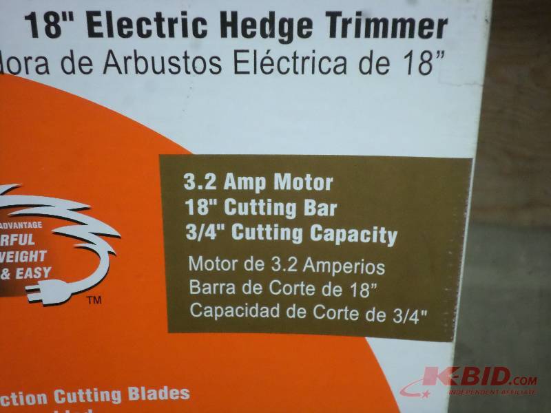 lot 33 image: Remington 18 Electric Hedge Trimme...