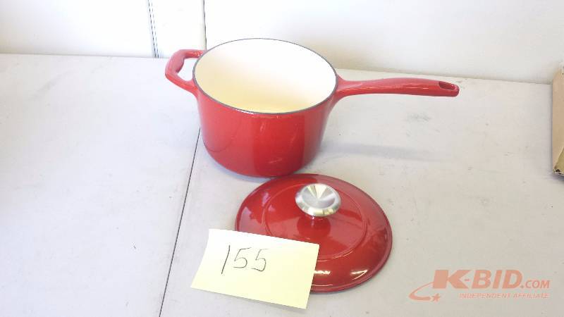 lot 155 image: 2.5 QT Enameled Sauce Pan