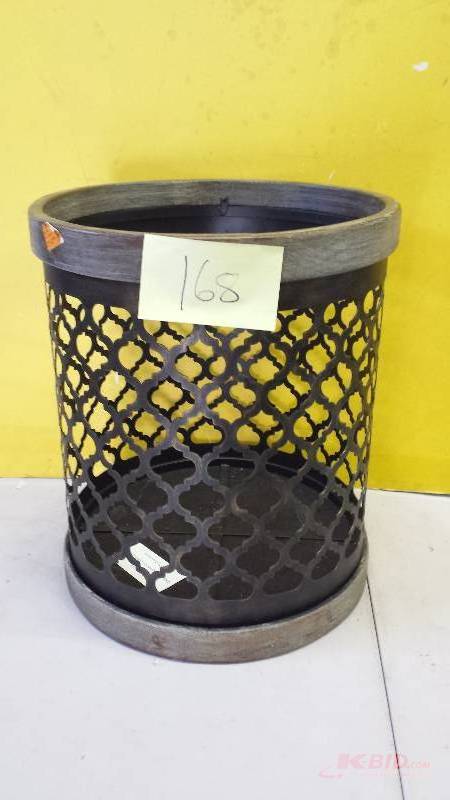 lot 168 image: Decorative Metal basket