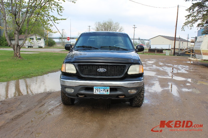 2001 Ford F150 XLT 4x4 Extended Cab 4 door