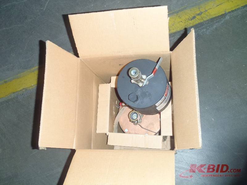 lot 8 image: GasFlux 69-D Gas Fluxer Unit wRemoveable Filling Tank