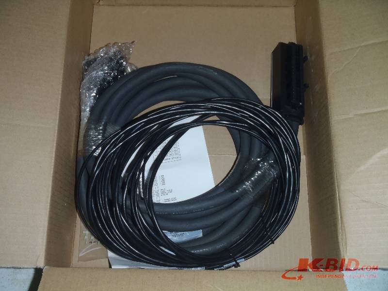 lot 78 image: Allen-Bradley 2090-U3AE-D4403 2 Axis Pre-Wired Cable