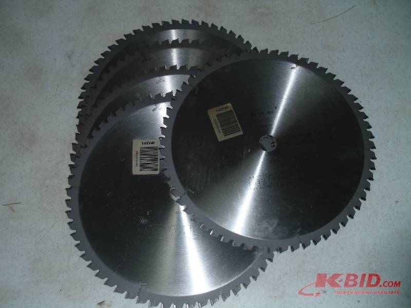 lot 117 image: Five (5) Dewalt Saw Blades