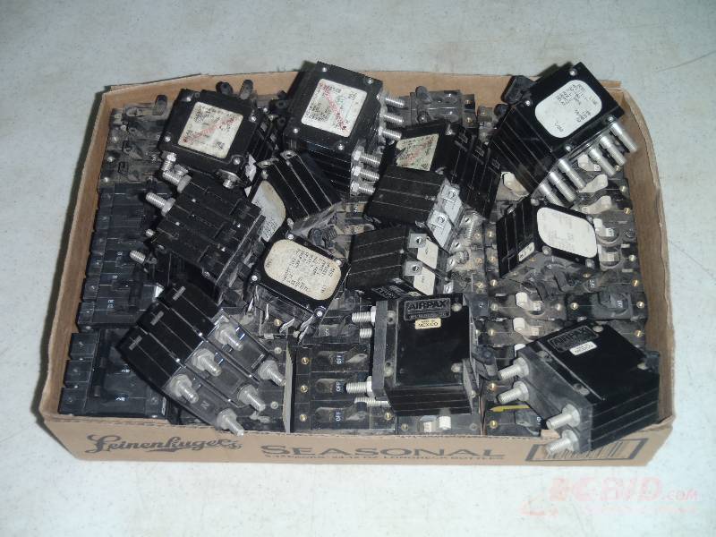 lot 126 image: Flat of Marine Circuit Breakers