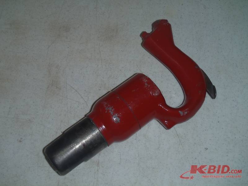 lot 133 image: Ring Valve Hammer Size No. 1