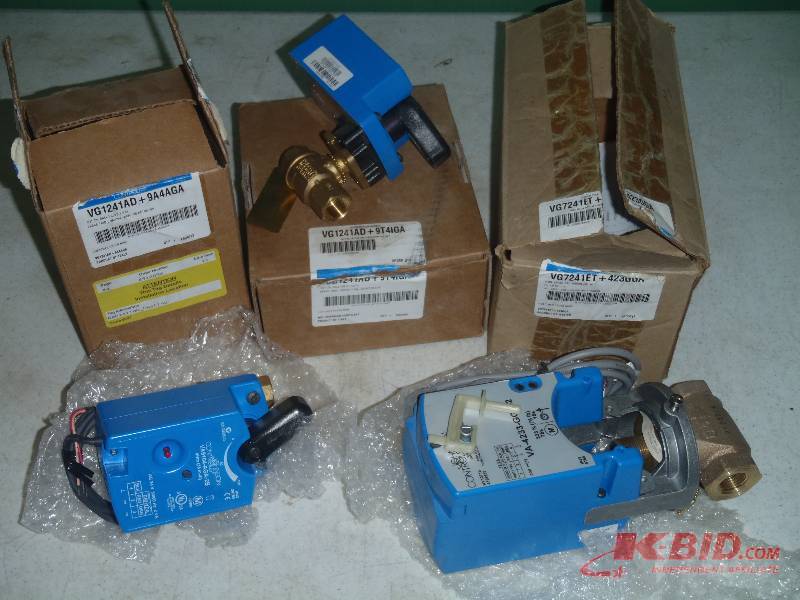 lot 154 image: Lot of Johnson Controls ValveActuators