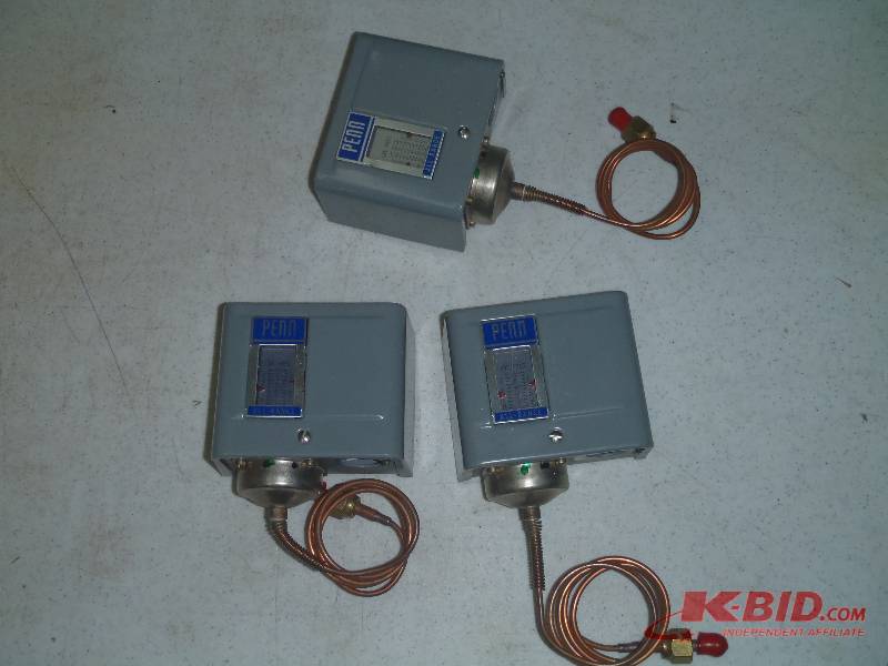 lot 210 image: Three (3) Penn P70CA-93 Pressure Control