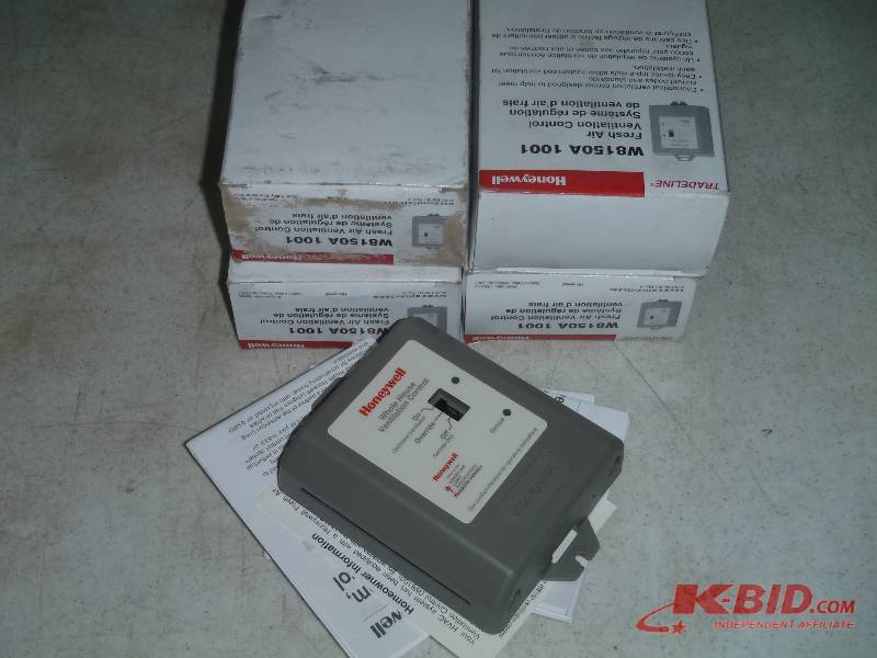 lot 240 image: Four (4) Honeywell W8150A1001 Fresh Air Ventilation Control