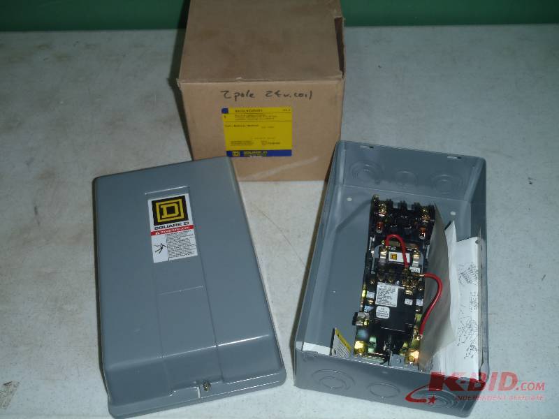 lot 257 image: Square D 8903LXG20V01 Enclosed M.H. Lighting Contactor