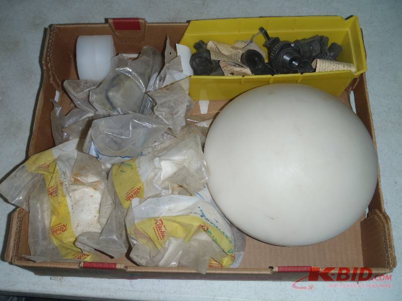 lot 303 image: Ritchie Livestock Parts
