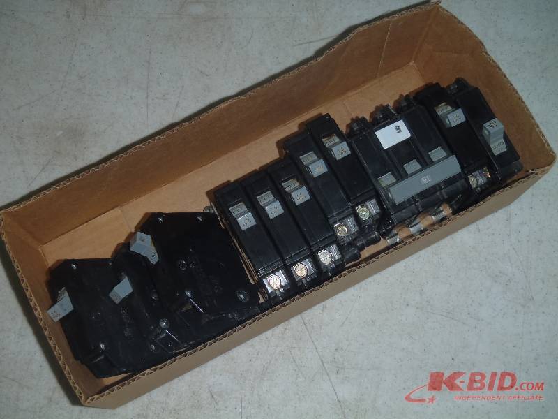 lot 318 image: Circuit Breakers