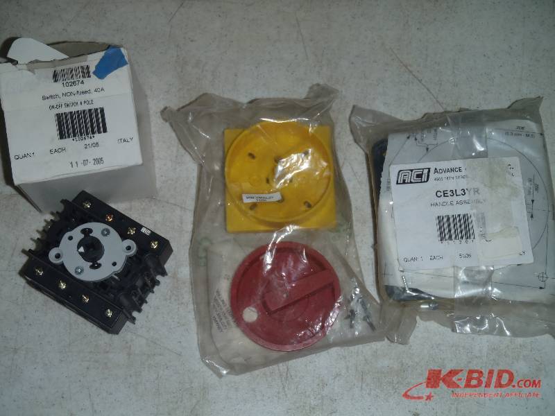 lot 326 image: Thermostats