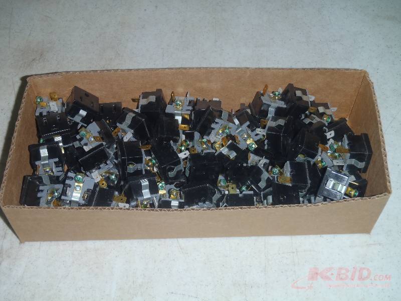 lot 336 image: Electrical Outlets