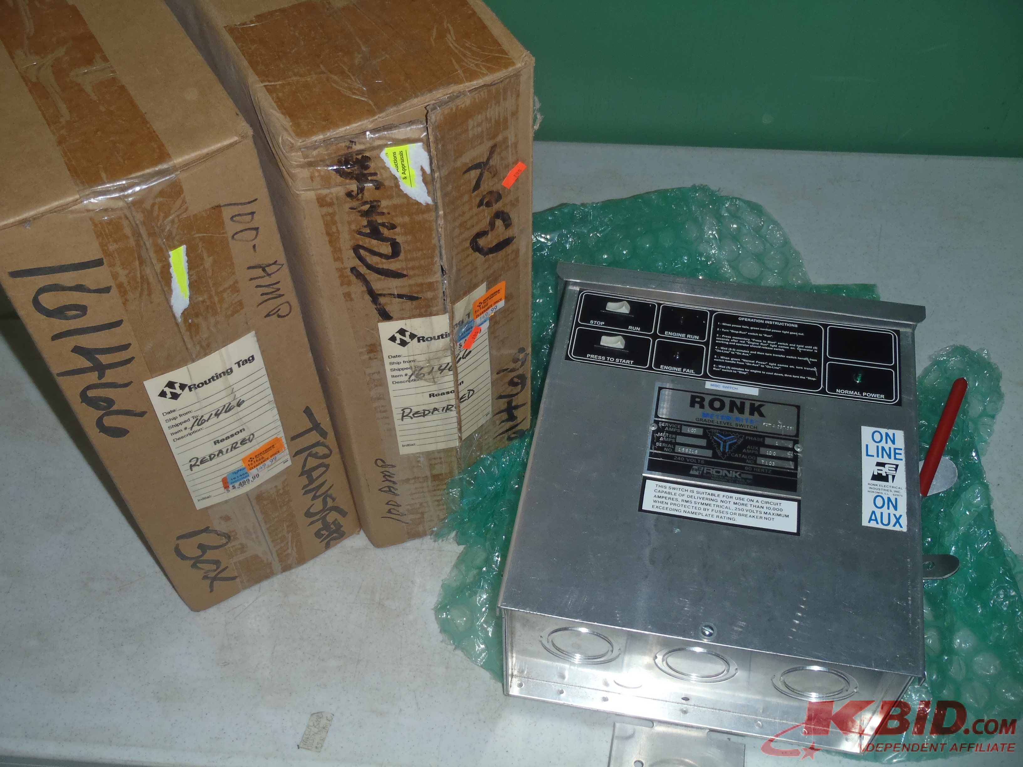 lot 353 image: Ronk 7103 100A Transfer Box 161466