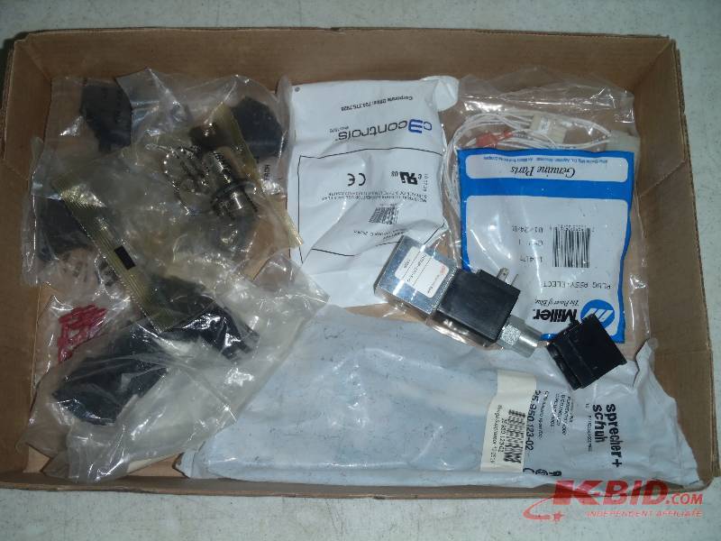 lot 369 image: Lot of Misc. Industrial Items