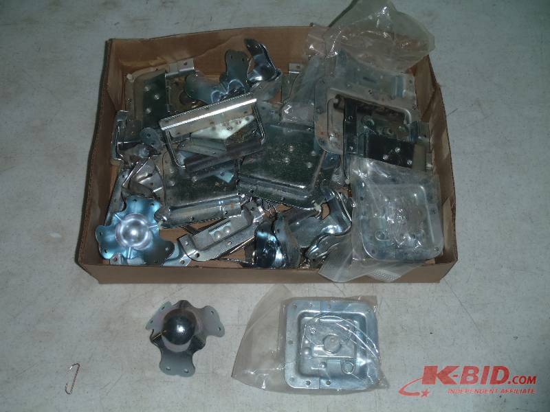 lot 384 image: Box of TrunkCase Latches and Corners