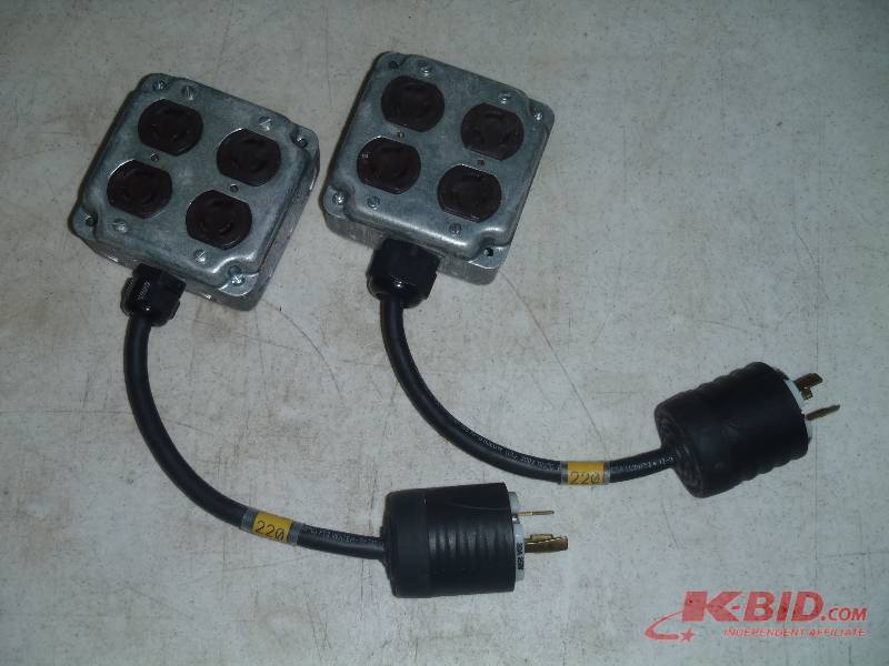 lot 403 image: 220V 4-Way Electrical Plug Ins