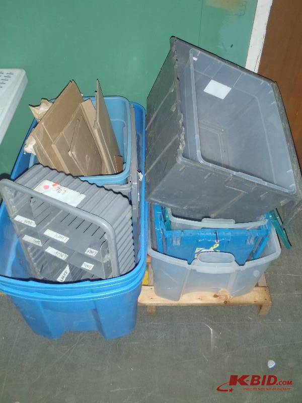 lot 414 image: Pallet of Large Plastic Bins