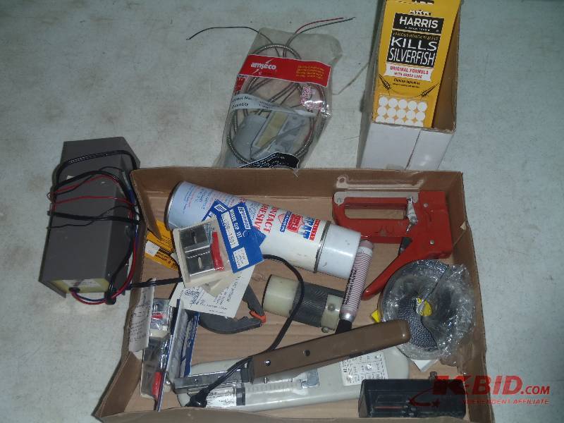 lot 415 image: Staple Gun, Roach Tablets, Mirror Clips, Etc.