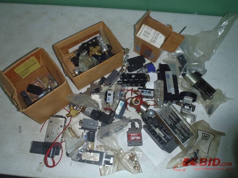 lot 420 image: Mead, Fabco Air, Numatics, Aro, Etc. Parts