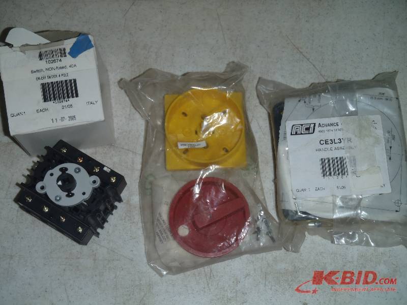lot 325 image: Industrial Switches